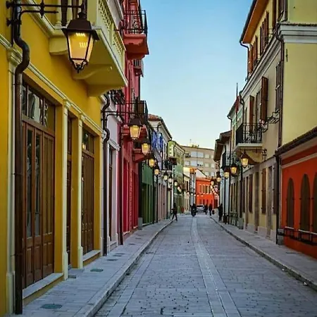 Accogliente Casa Nel Centro Storico Di Valona