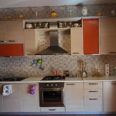 Accogliente Casa Nel Centro Storico Di Valona